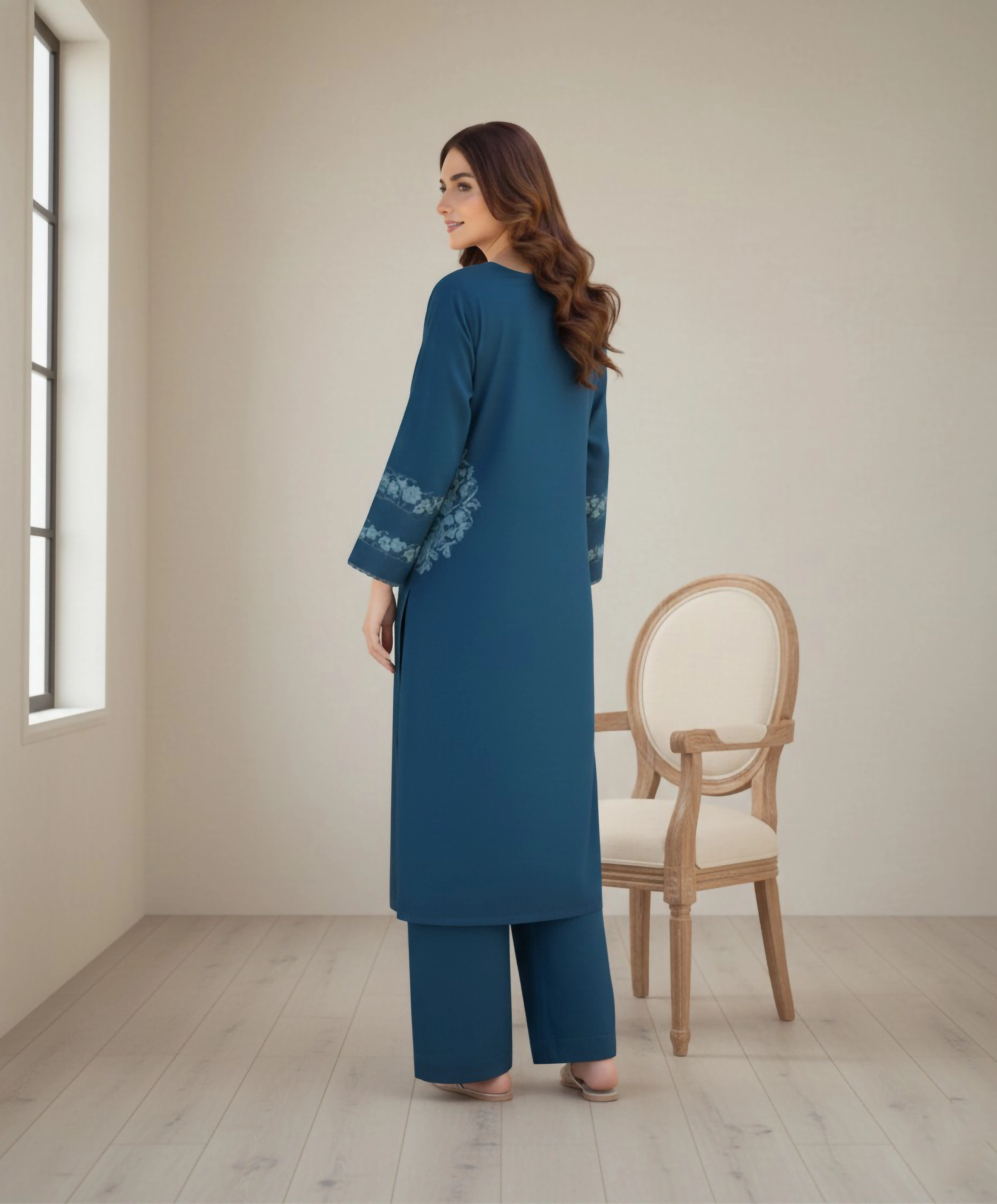 ZS NEELAM 2PIECE - Alternate View